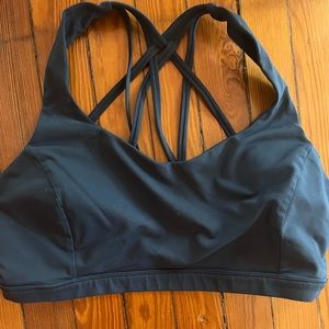 Lululemon sports bra